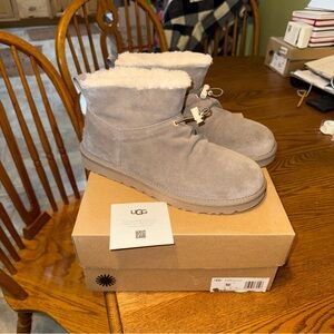 Ugg Classic Mini Toggler Ankle Boots Womens size 10 SKP Grey 1143937 NEW
